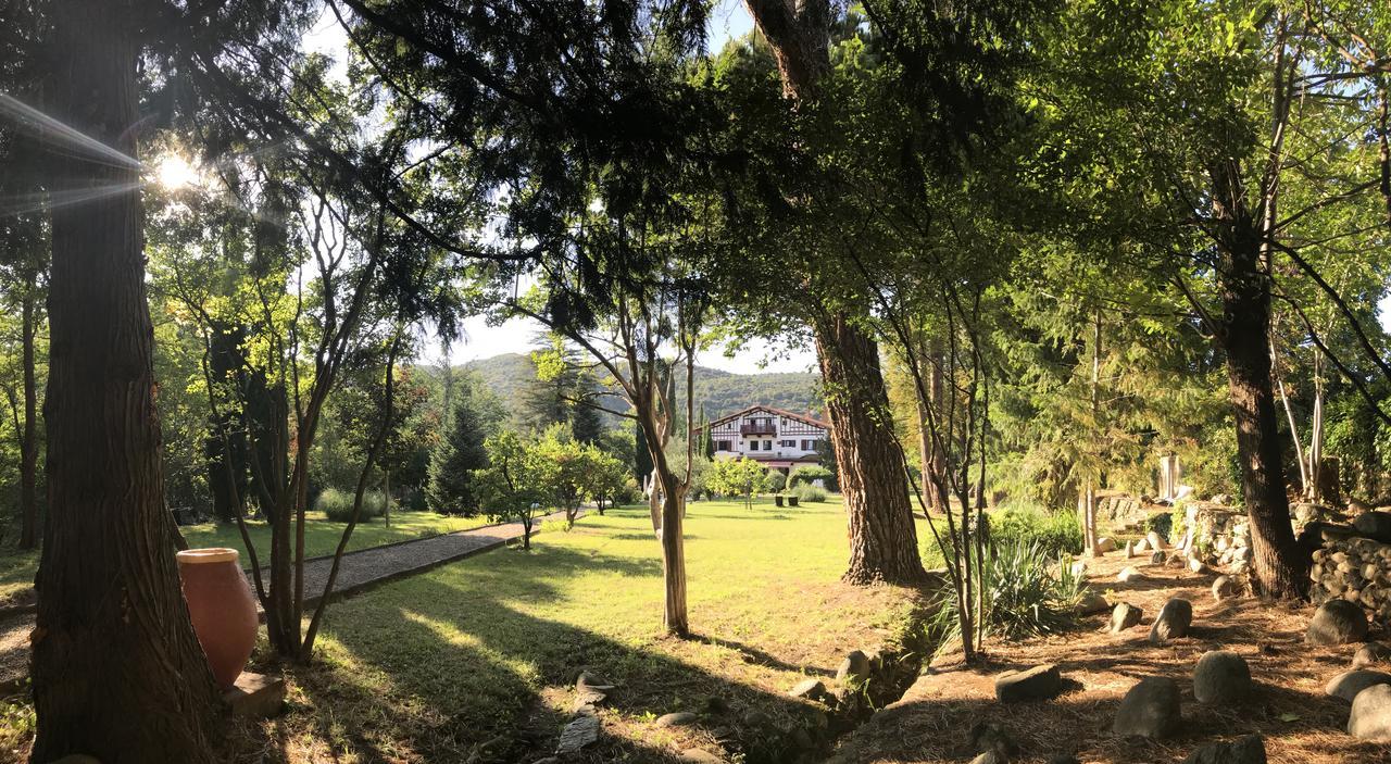 La Villa Du Parc Прад Екстер'єр фото