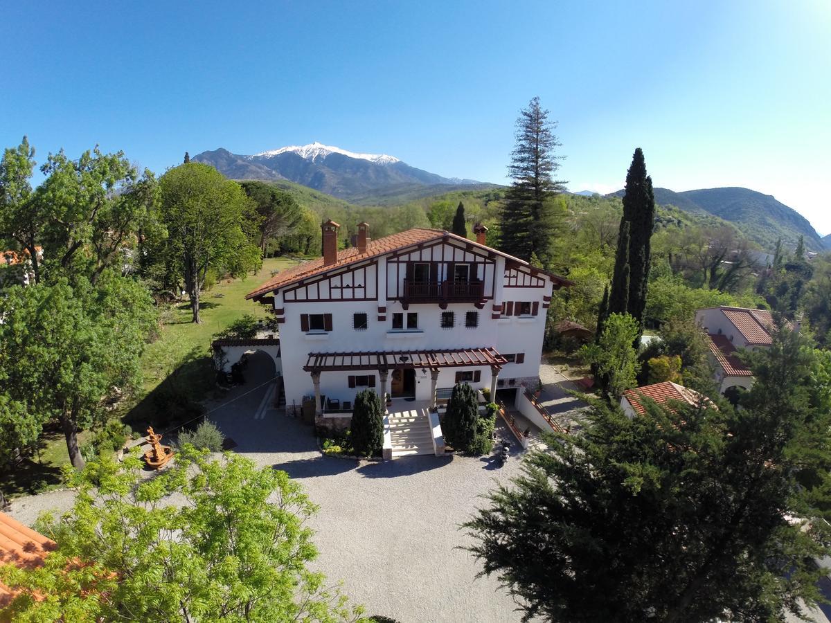 La Villa Du Parc Прад Екстер'єр фото