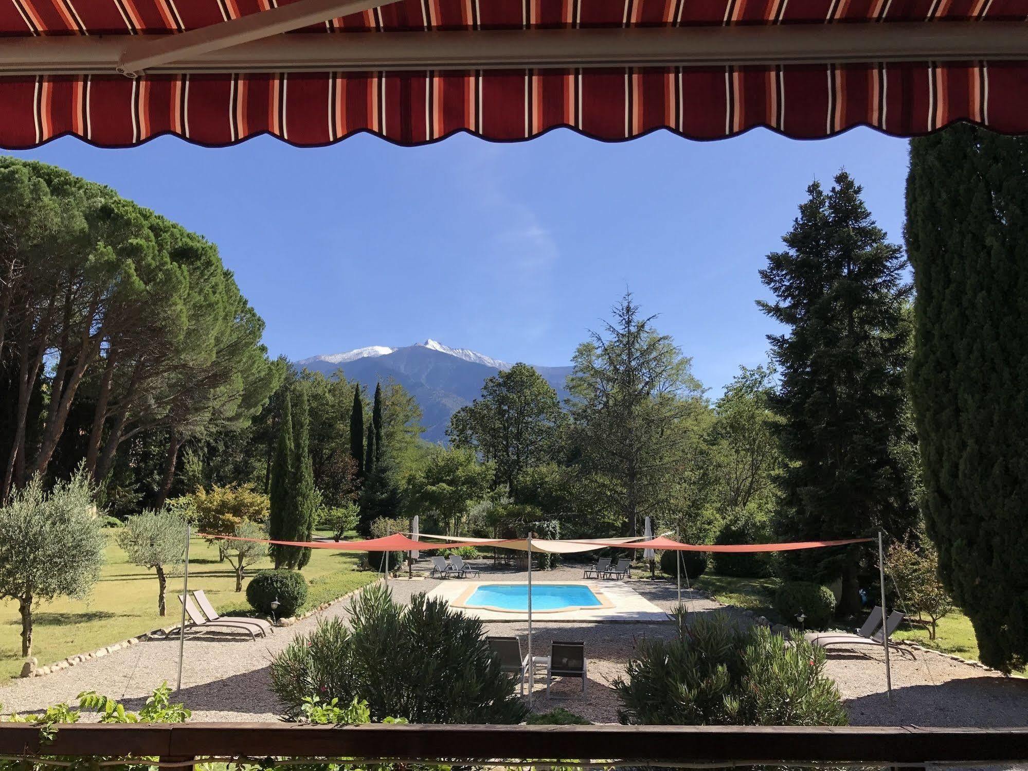 La Villa Du Parc Прад Екстер'єр фото